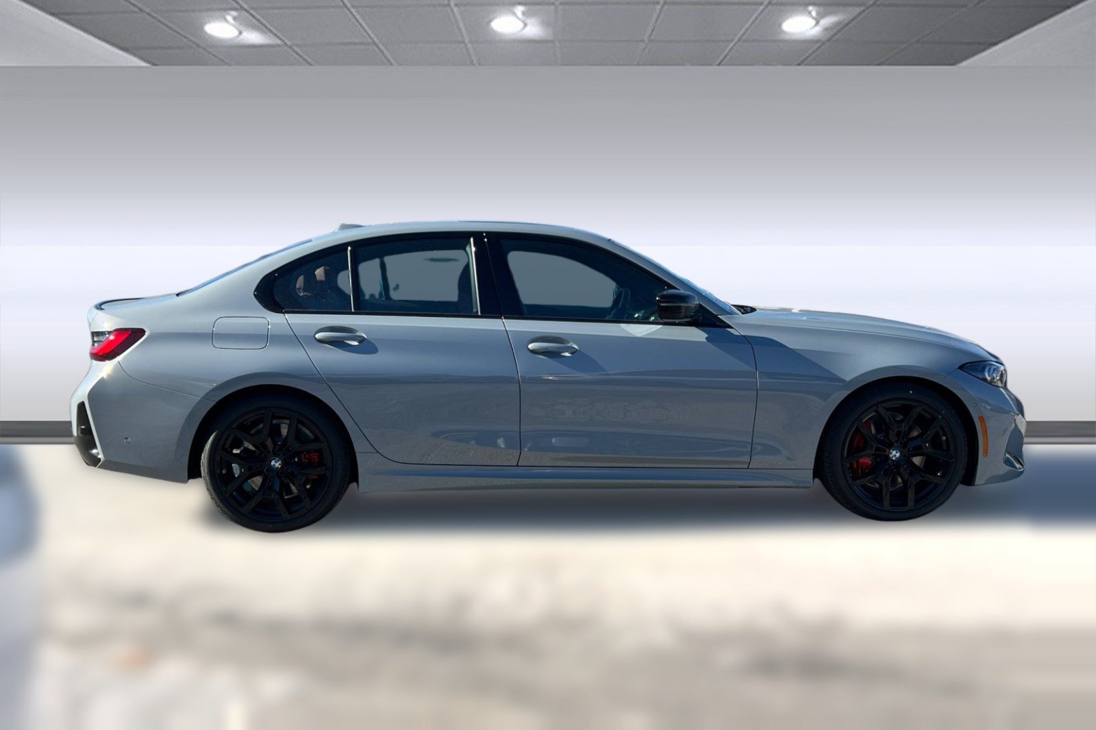 Used 2026 BMW 330i Sedan w/ M Sport Package RWD image 7