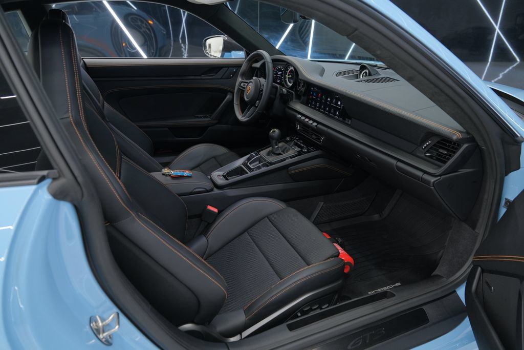 Used 2023 Porsche 911 GT3 RWD image 17