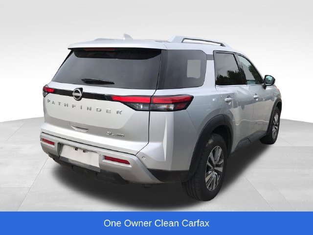 Used 2025 Nissan Pathfinder SL AWD/4WD image 2