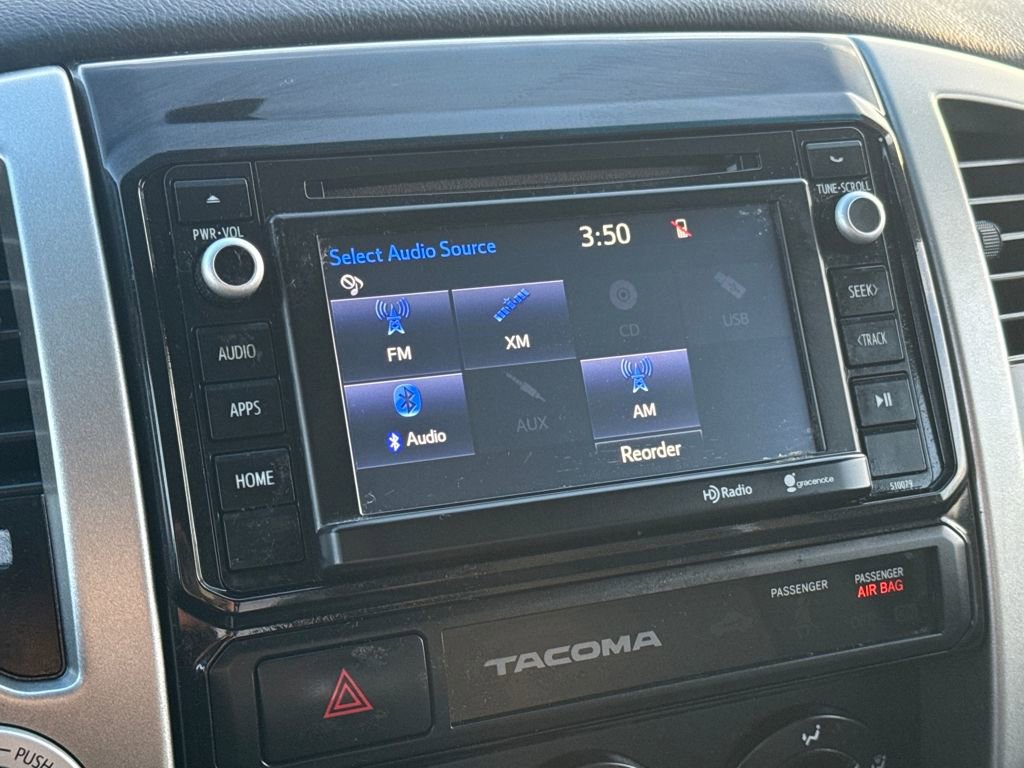 Used 2015 Toyota Tacoma 4x4 Access Cab V6 w/ TRD Sport Package image 27