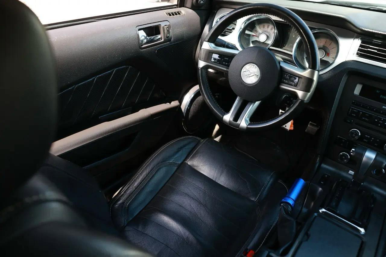 Used 2012 Ford Mustang Premium RWD image 20