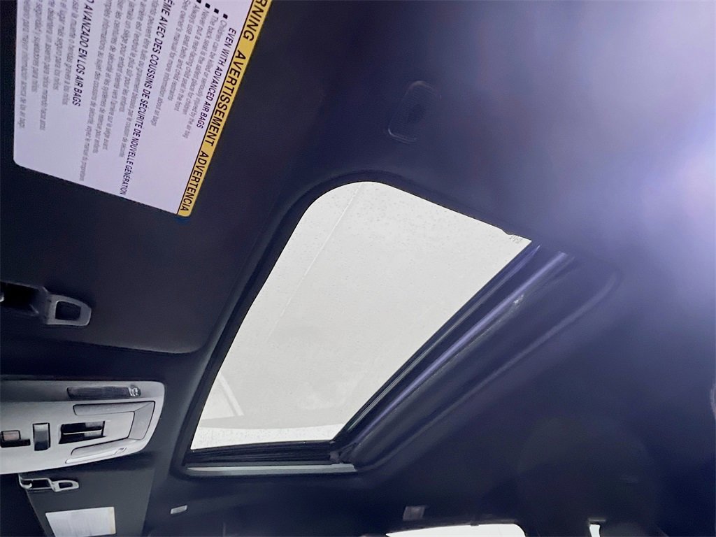 Certified 2025 Toyota Sienna XSE w/ XSE Premium Package image 20