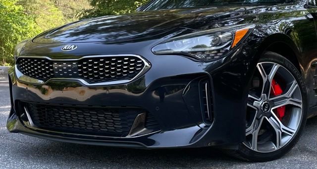 Used 2019 Kia Stinger GT2 AWD/4WD image 3
