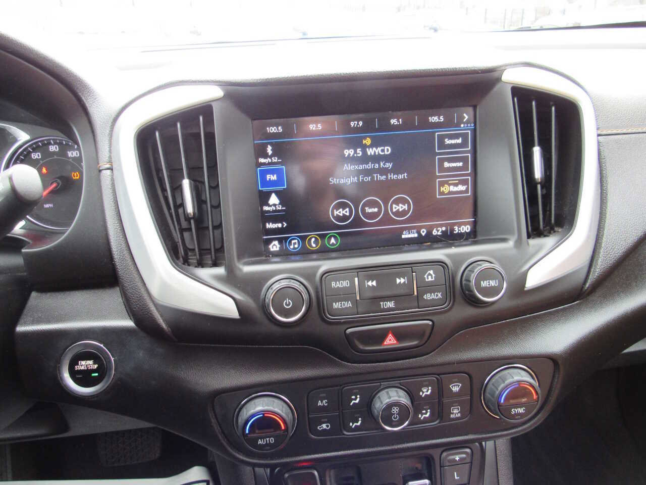 Used 2018 GMC Terrain SLT w/ Preferred Package image 19