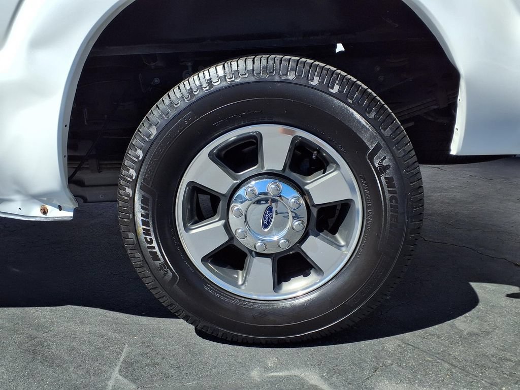 Used 2012 Ford F350 Lariat RWD image 5