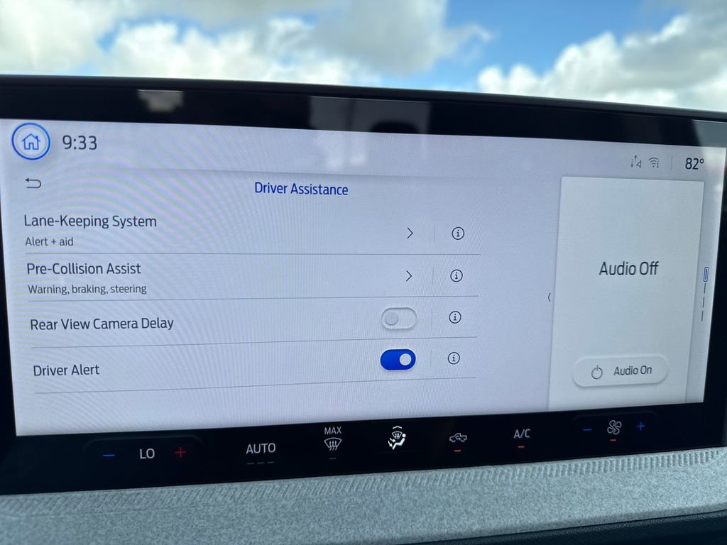 New 2026 Ford Maverick XLT image 27