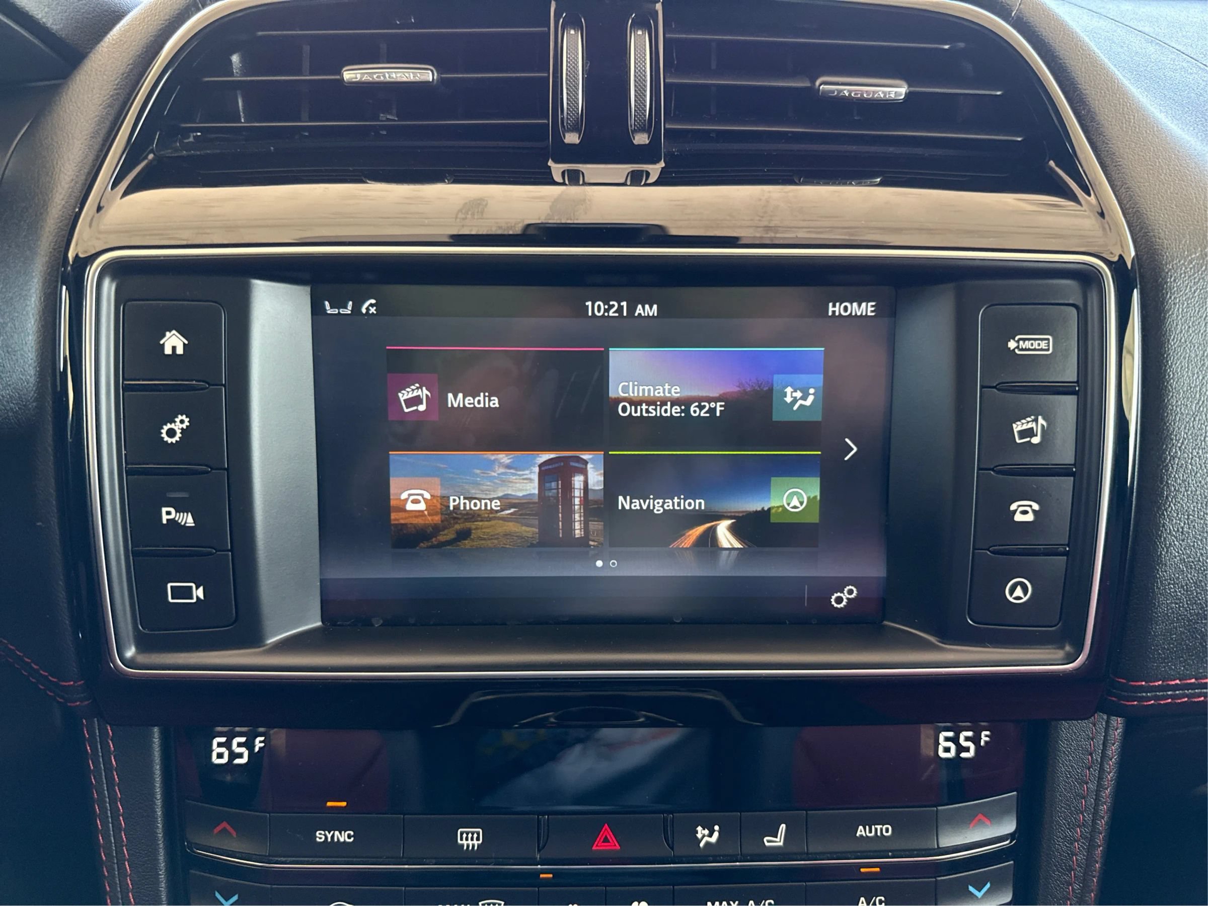 Used 2018 Jaguar F-PACE R-Sport AWD/4WD image 15