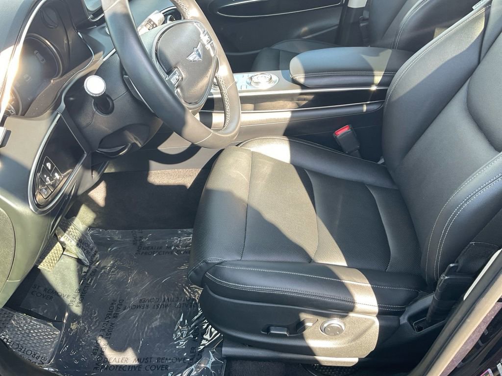 Used 2025 Genesis GV70 2.5T image 12