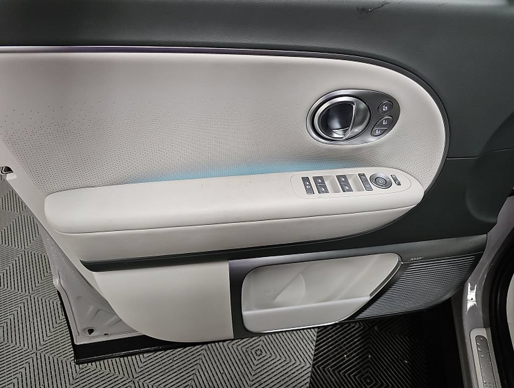 Used 2026 Hyundai Ioniq 9 Calligraphy AWD/4WD image 7