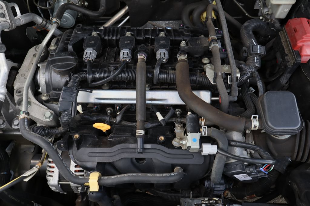 Used 2018 Nissan Kicks SV FWD image 28