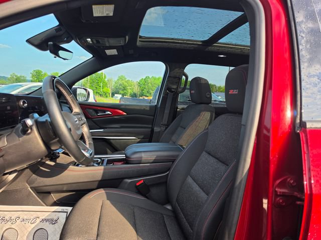 Used 2024 Chevrolet Traverse Z71 w/ Enhanced Driving Package AWD/4WD image 17