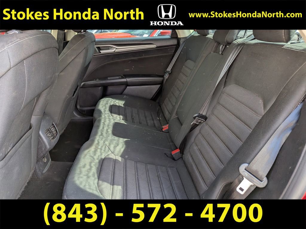 Used 2019 Ford Fusion SE image 13