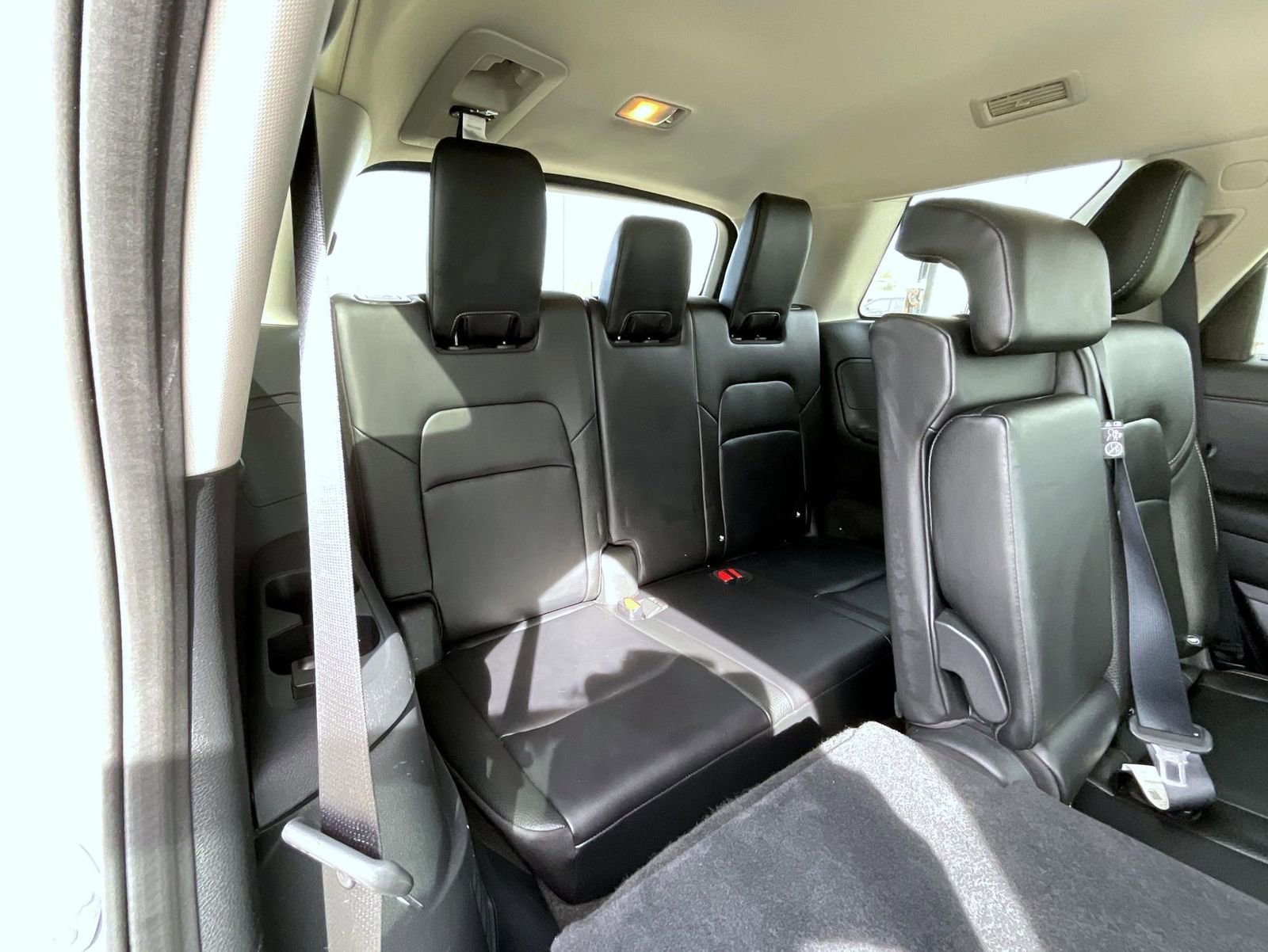 Used 2023 Nissan Pathfinder SL AWD/4WD image 20