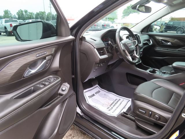 Used 2024 GMC Terrain SLT w/ Elevation Edition AWD/4WD image 16