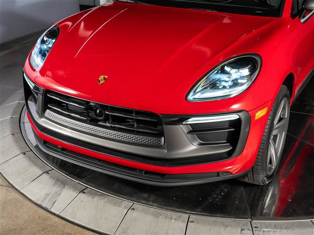 Used 2025 Porsche Macan Turbo AWD/4WD image 11