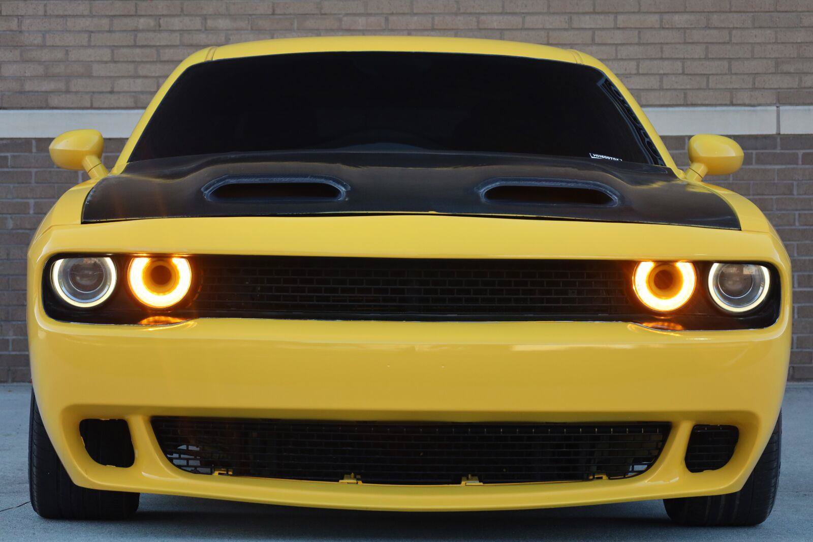 Used 2017 Dodge Challenger R/T RWD image 6