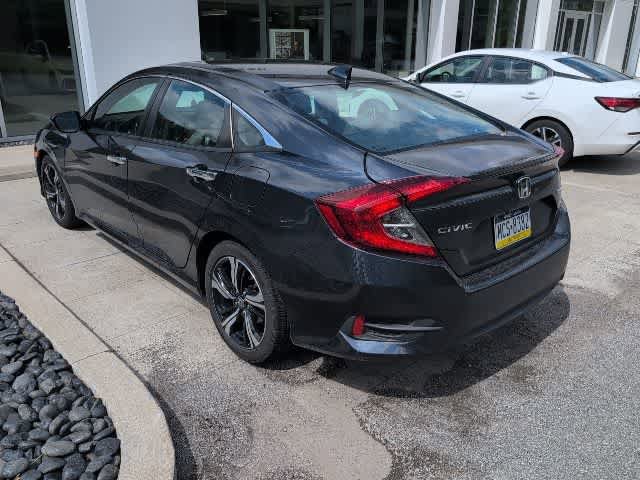 Used 2017 Honda Civic Touring image 3