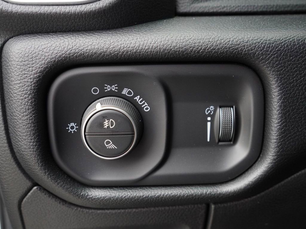 Used 2020 RAM 1500 Big Horn image 12