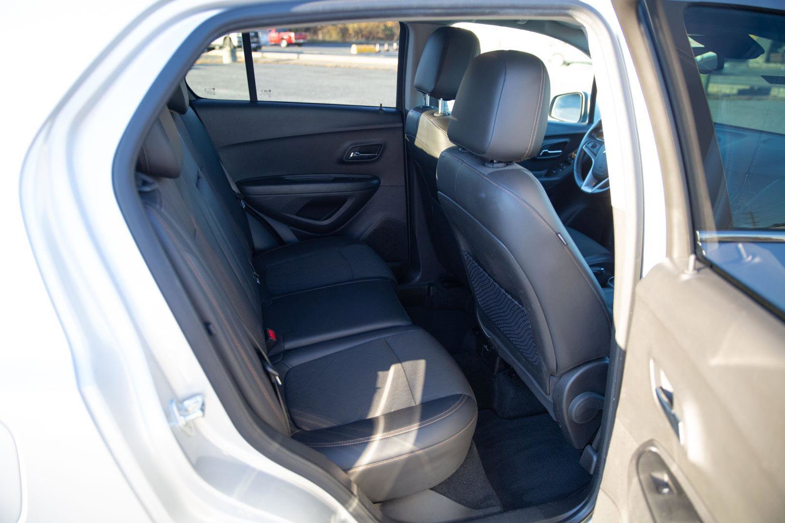 Used 2020 Chevrolet Trax LT w/ LT Convenience Package image 22