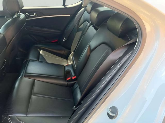 Used 2021 Genesis G70 2.0T RWD image 9