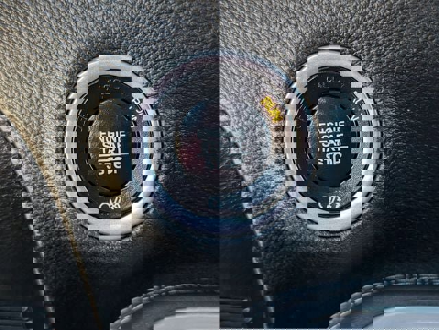 Used 2019 Dodge Challenger SXT w/ Plus Package image 19