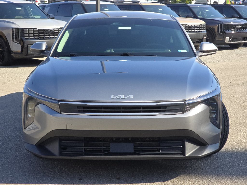Used 2025 Kia K4 FWD image 10