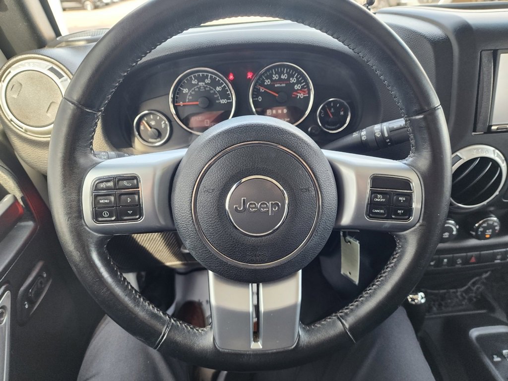 Used 2017 Jeep Wrangler Unlimited Rubicon image 25