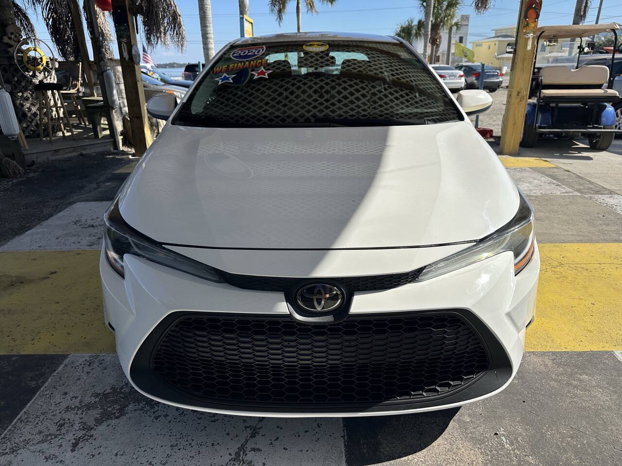 Used 2020 Toyota Corolla LE FWD image 2