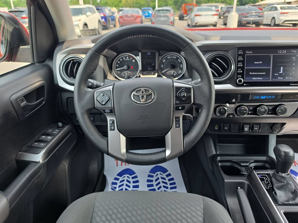 Used 2023 Toyota Tacoma SR5 w/ Technology Package AWD/4WD image 20