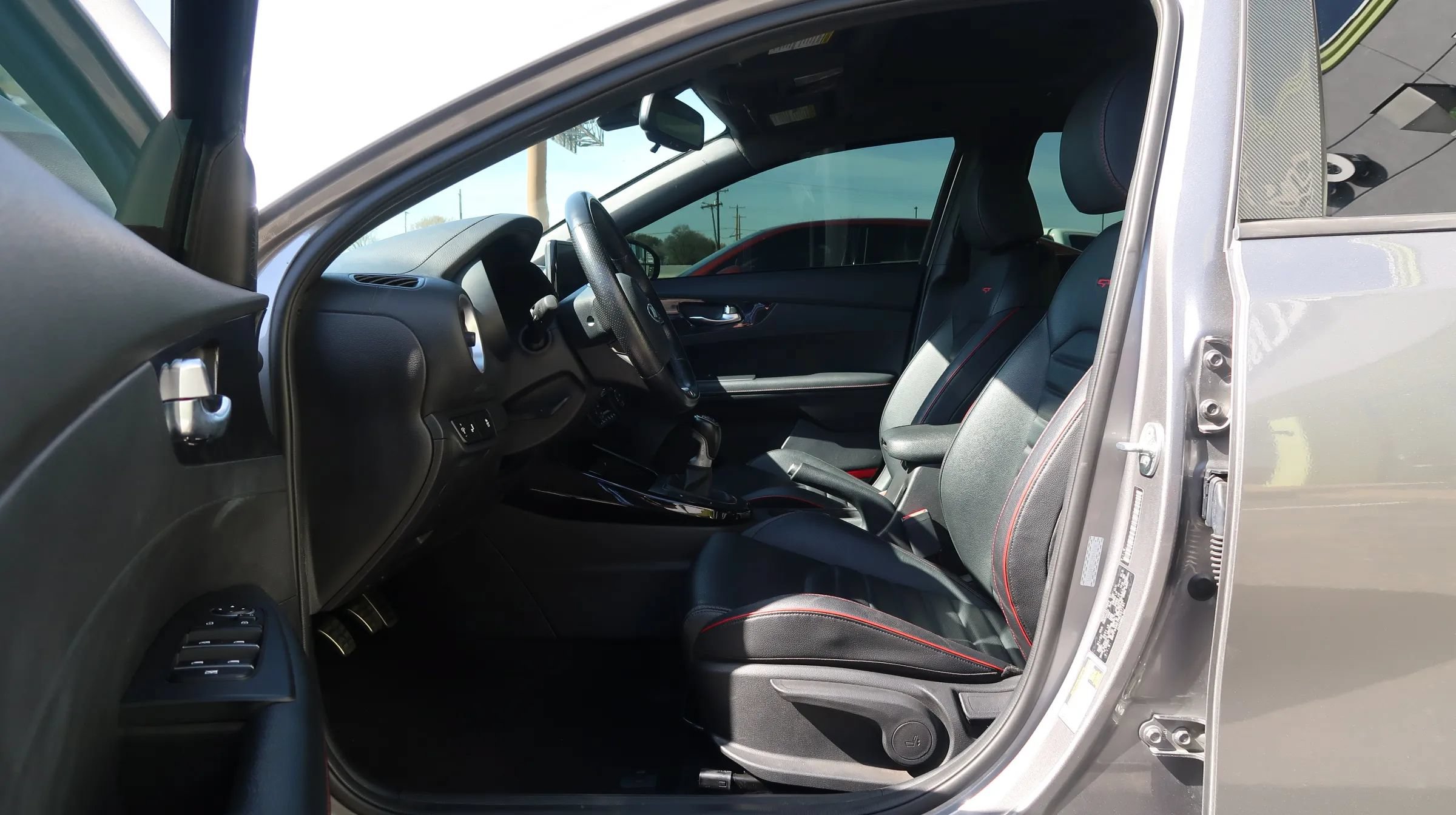 Used 2022 Kia Forte GT FWD image 15
