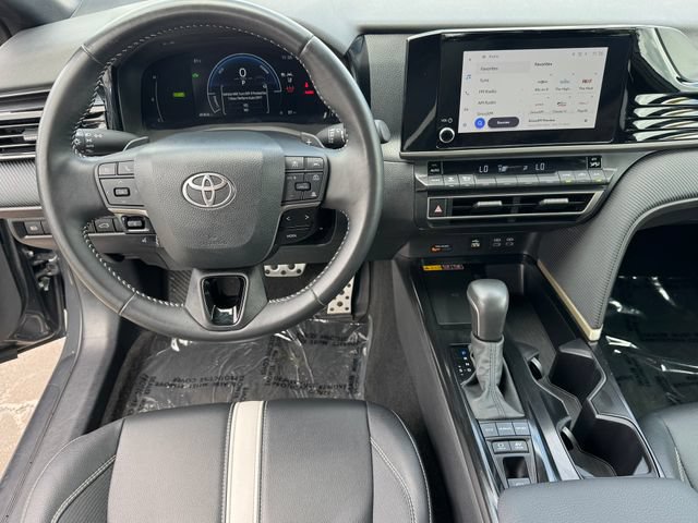 Used 2025 Toyota Camry SE FWD image 15