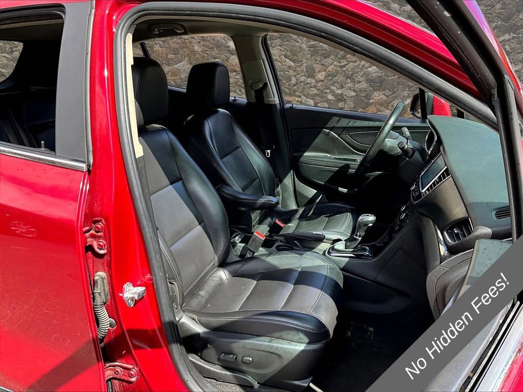 Used 2018 Buick Encore Essence FWD image 7