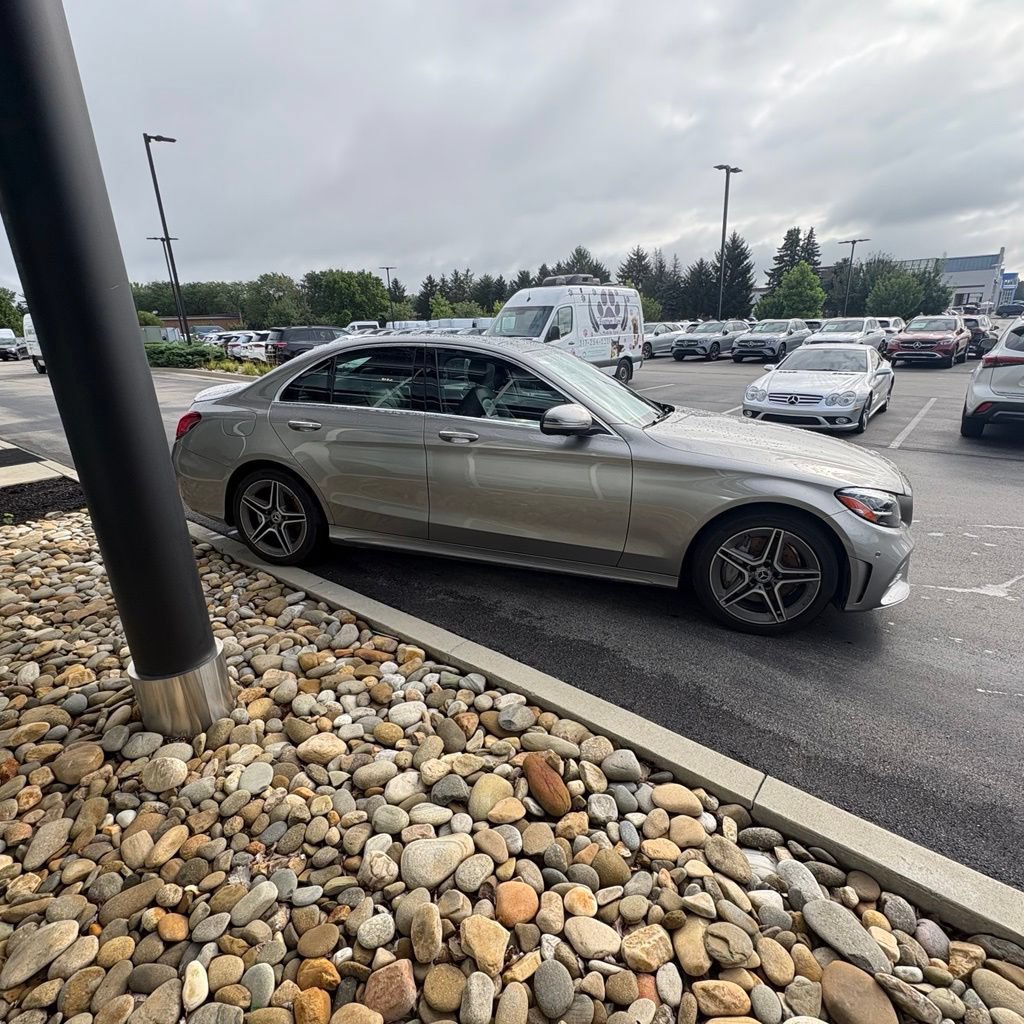 Used 2020 Mercedes-Benz C 300 4MATIC Sedan image 5