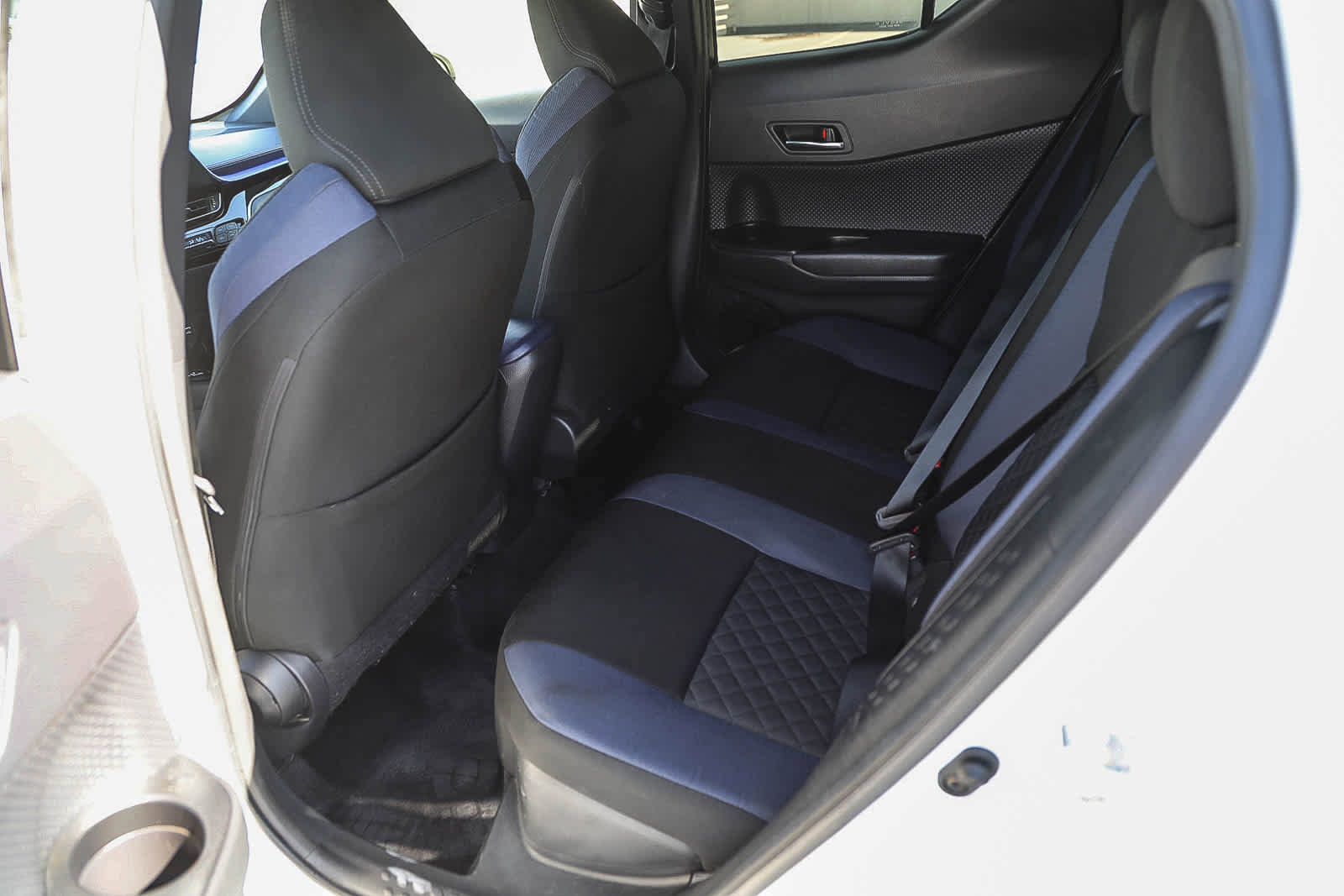 Certified 2020 Toyota C-HR XLE FWD image 19