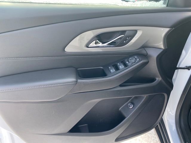Certified 2023 Chevrolet Traverse LT w/ LPO, Floor Liner Package image 15