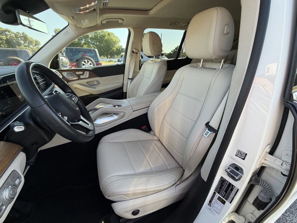 Used 2022 Mercedes-Benz GLS 450 4MATIC image 21