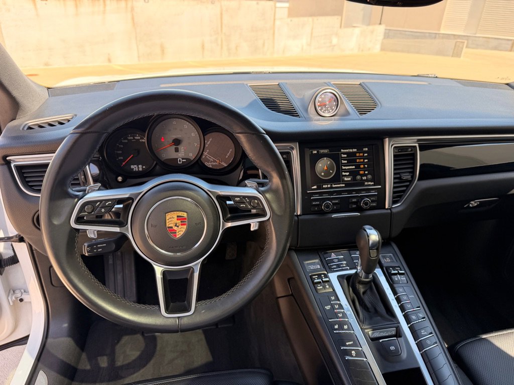 Used 2015 Porsche Macan S w/ Premium Package Plus image 12