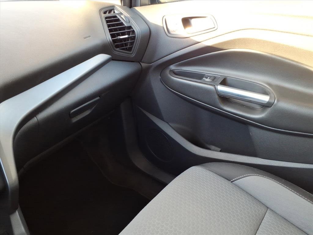 Used 2017 Ford Escape SE image 23