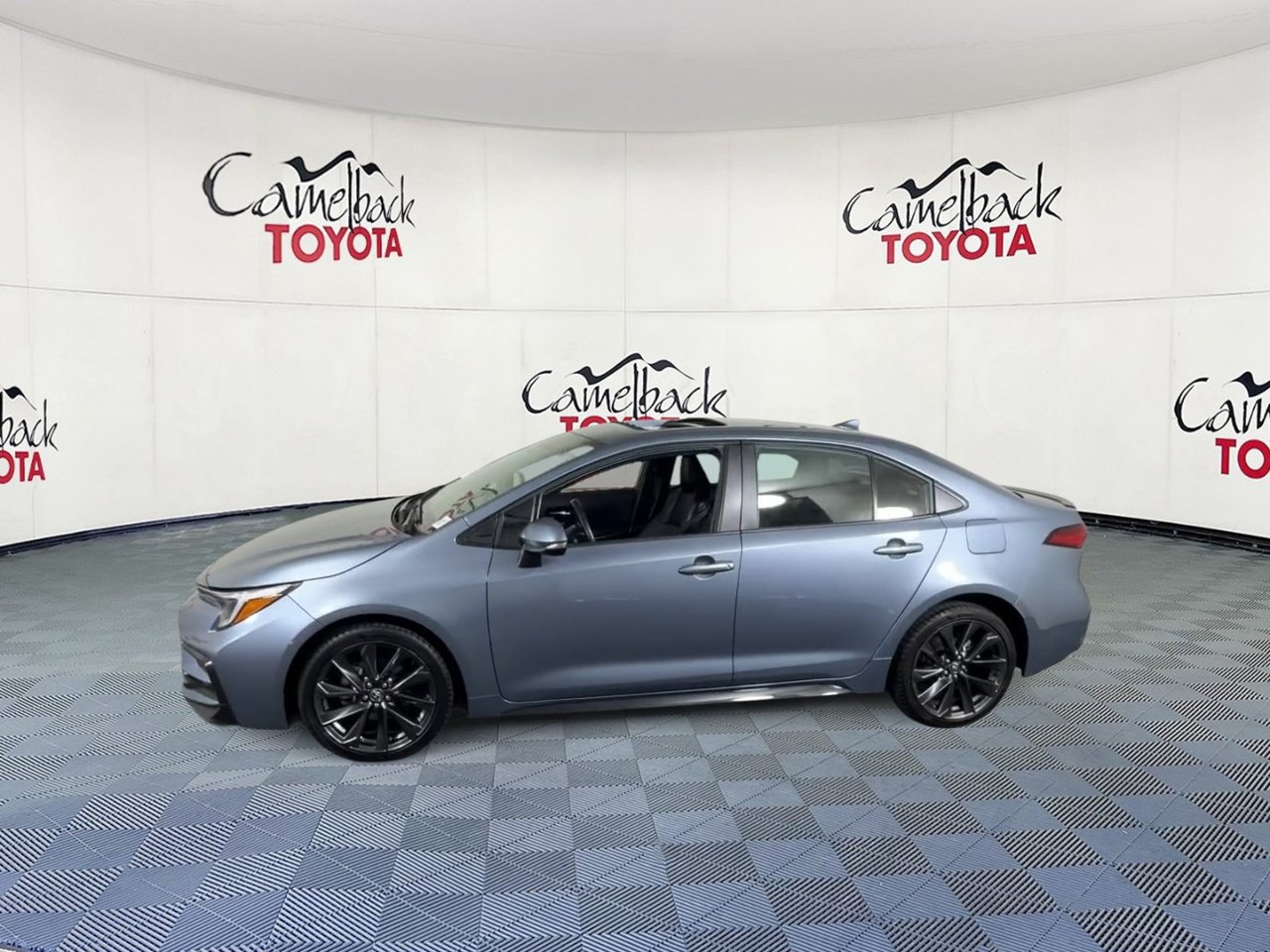 Used 2024 Toyota Corolla XSE FWD image 8