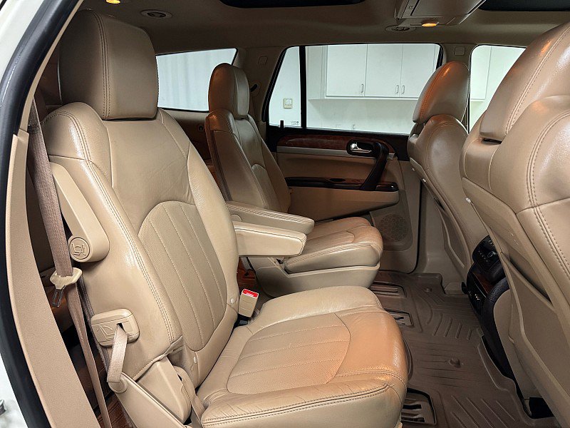 Used 2011 Buick Enclave CXL image 13