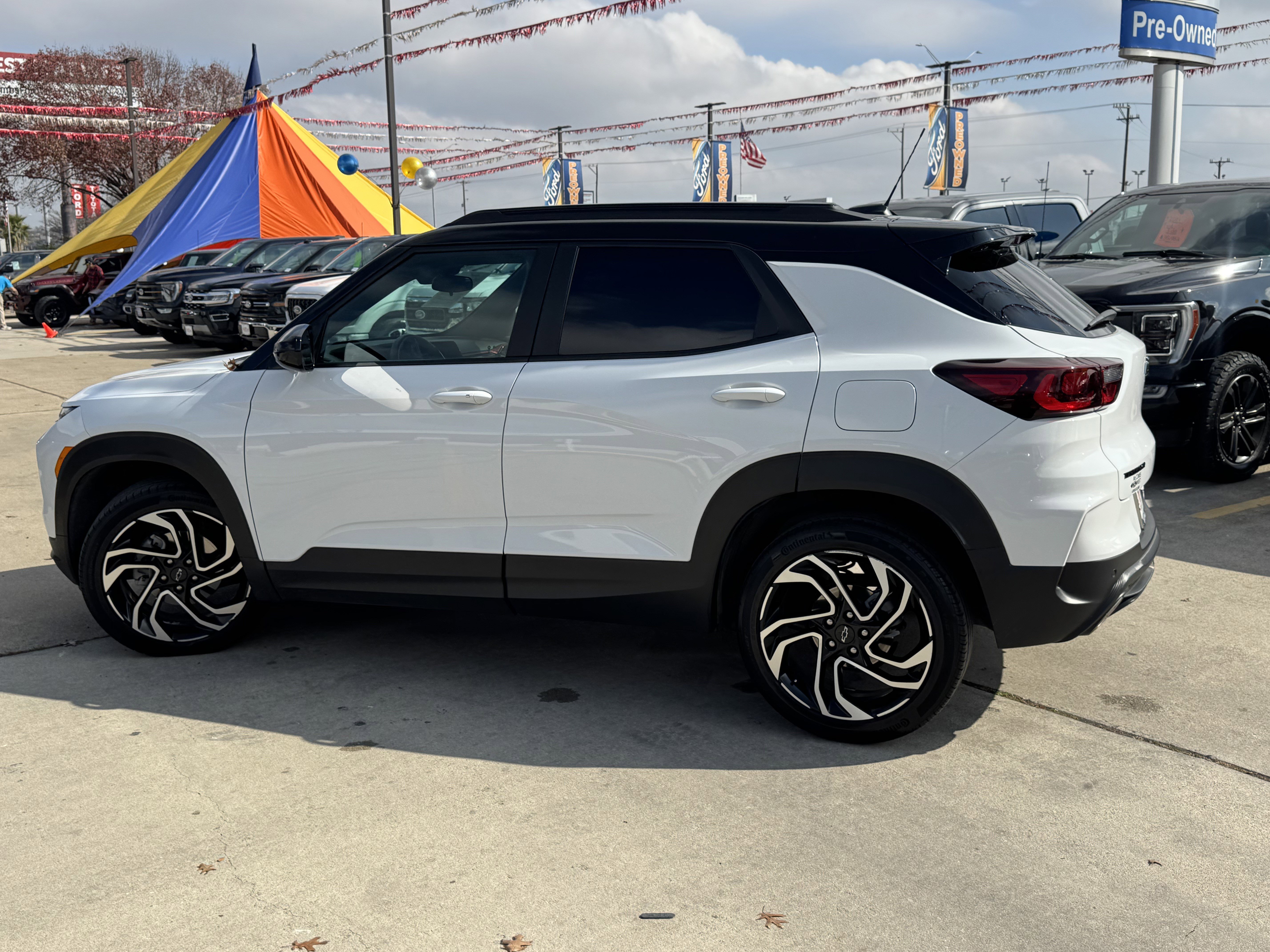 Used 2024 Chevrolet TrailBlazer RS w/ Driver Confidence Package image 10