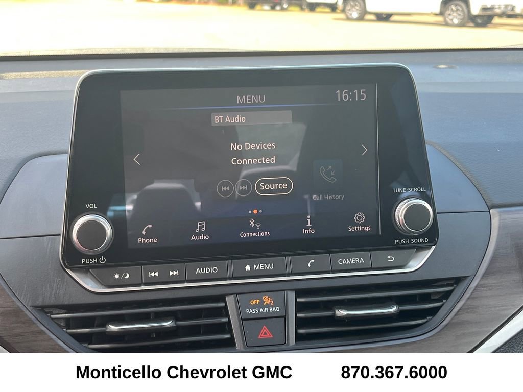 Used 2024 Nissan Altima 2.5 SV image 16