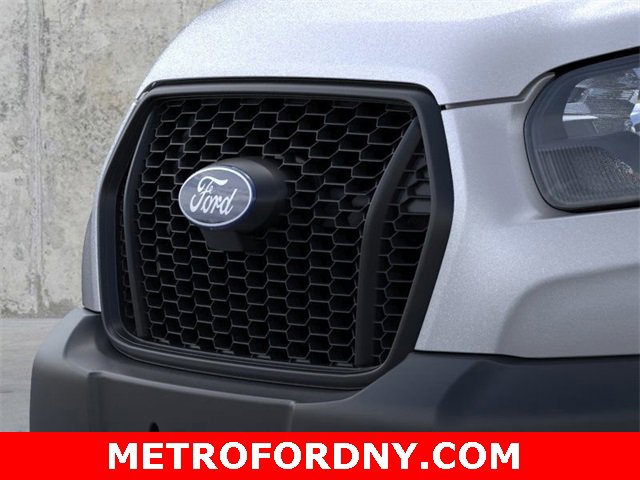 New 2026 Ford Transit 250 148 Medium Roof Extended AWD image 17