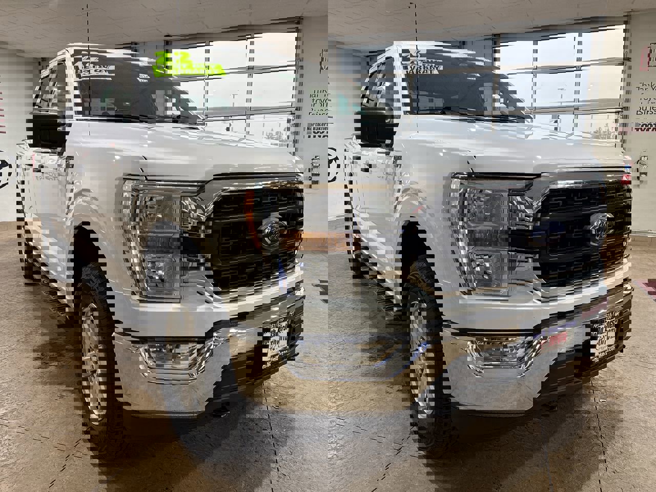 Used 2022 Ford F150 XLT w/ Trailer Tow Package image 4