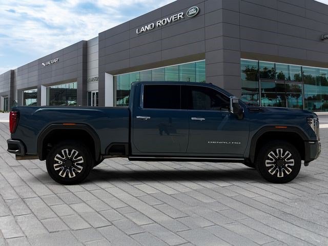 Used 2024 GMC Sierra 2500 Denali Ultimate AWD/4WD image 6