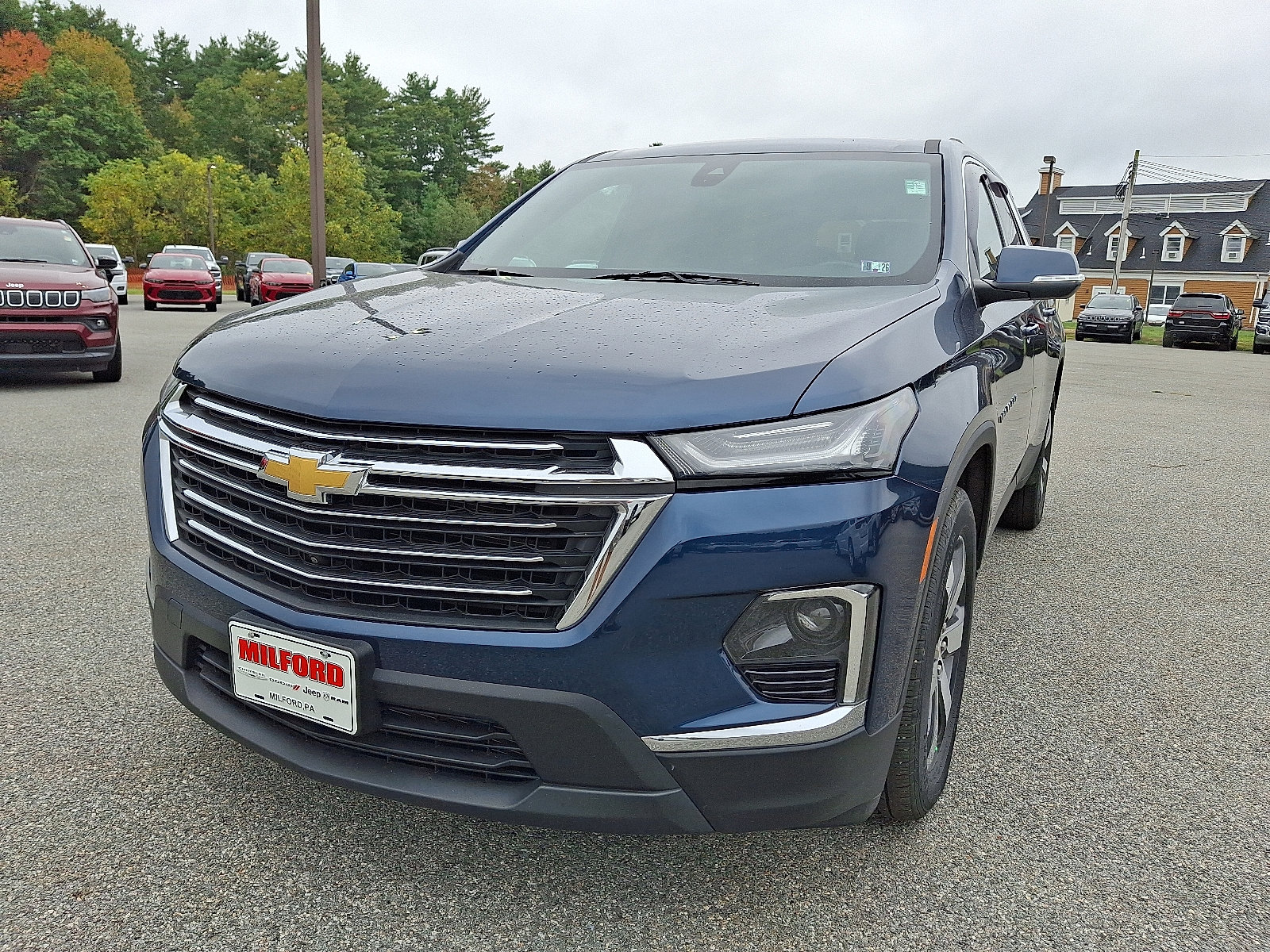 Used 2023 Chevrolet Traverse LT w/ LT Premium Package image 4