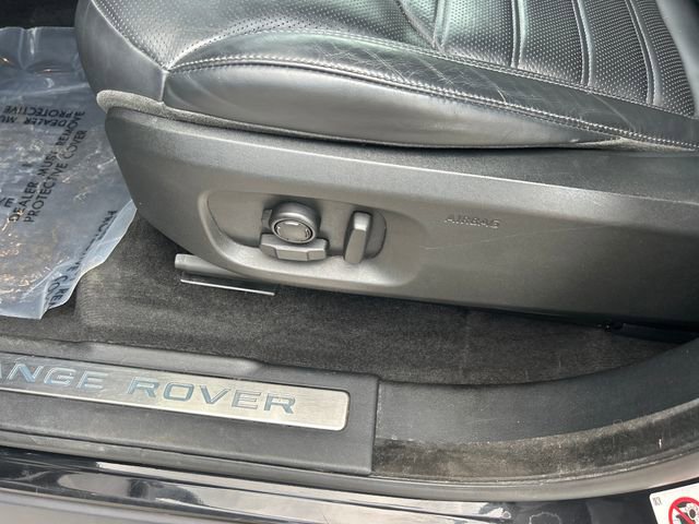 Used 2019 Land Rover Range Rover Evoque HSE Dynamic image 10