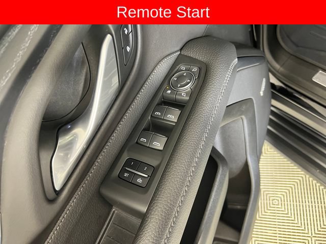 Used 2022 GMC Yukon Denali RWD image 13