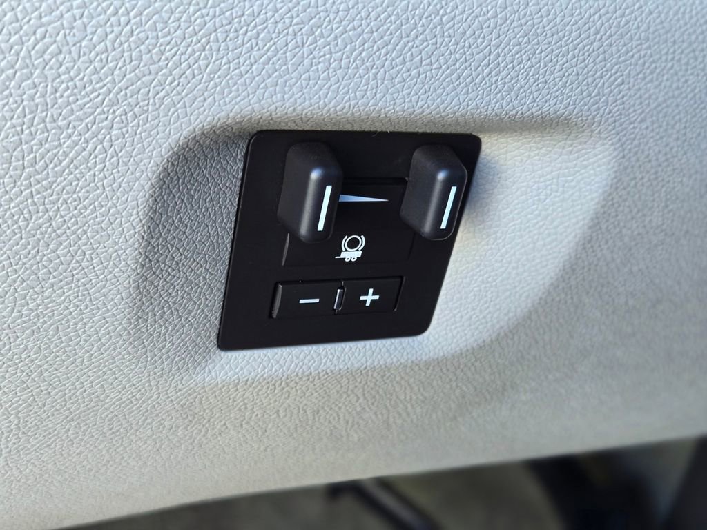 Used 2010 Chevrolet Silverado 2500 LTZ w/ Convenience Package image 25
