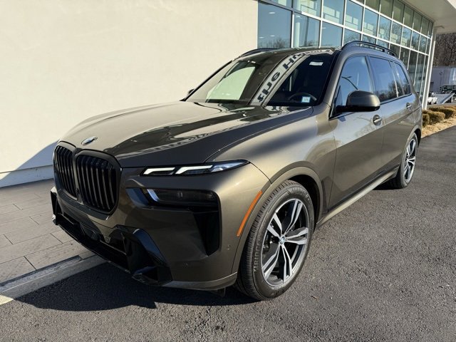 New 2025 BMW X7 xDrive40i w/ M Sport Package image 3